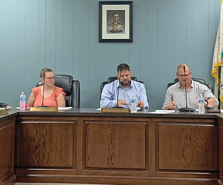 City Clerk, Tia Galloway, Mayor Adam White, and Interim City Administrator Eric Diekhoff at the May 20th City Council meeting.