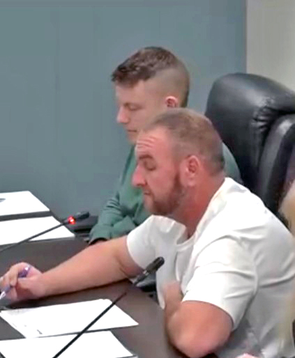 Ward 2 Alderman Joe Watts asks the council to enter discussion on the city attorney and administrator positions, prompting a move into executive session.