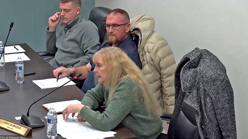 Ward 3 Alderman Linda Slabaugh addresses the council during a discussion on business development and future infrastructure needs.