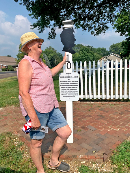 Mary Ruth Lowry keeps Lincoln Mile participants entertained with a witty story and a bit of local lore during the Delavan Historical Society’s tour celebrating America’s 250th anniversary. Lowry’s blend of history and humor brought Delavan’s connections to Abraham Lincoln to life for visitors.